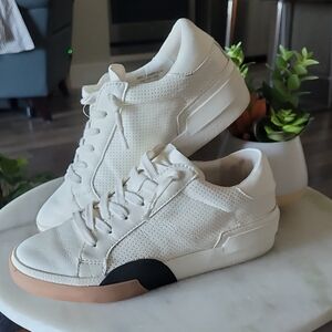 Cream Low-Top Leather Sneakers Dolce Vita